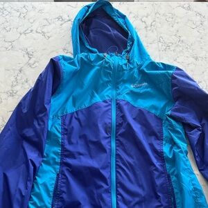 Columbia Women’s Vibrant Blue and Teal Raincoat